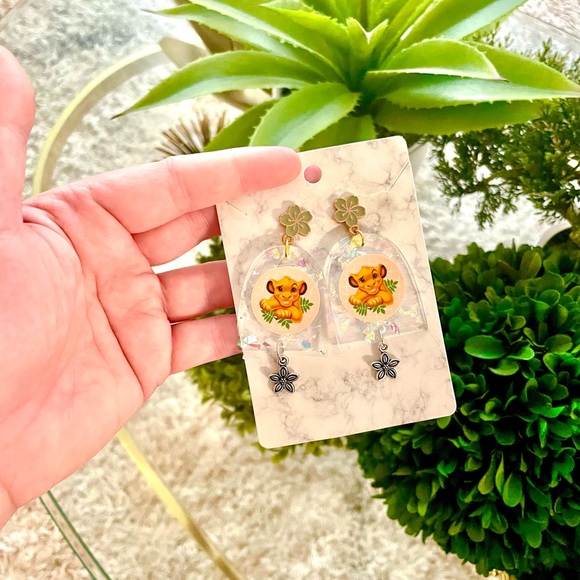 The Lion King Inspired Acrylic Earrings - Picture 4 of 5